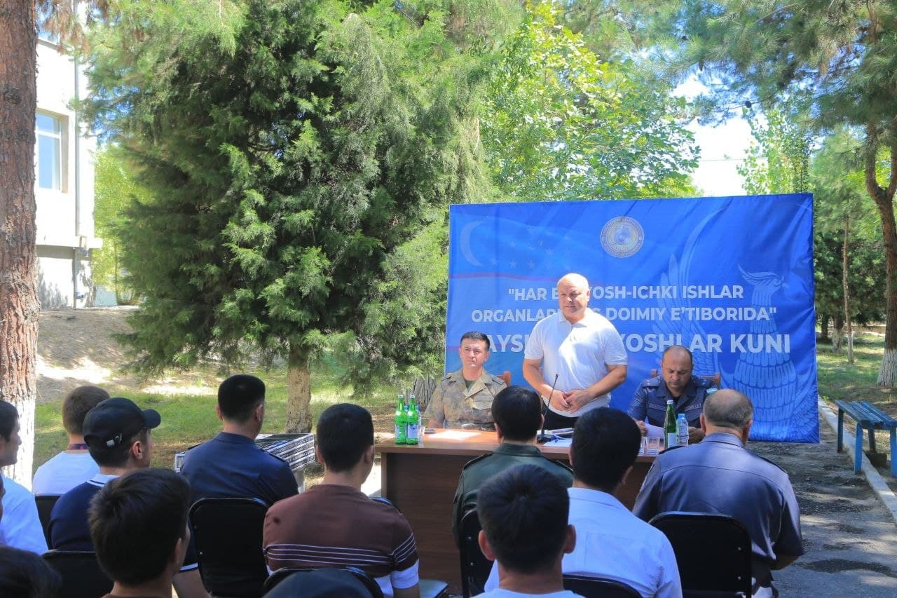 Hududlarda "Yoshlar" kuni munosabati bilan "Rahbar va yoshlar" uchrashuvlari tashkil etildi
