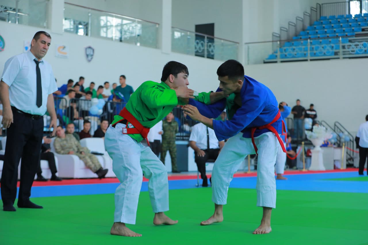 Surxondaryo viloyatida Favqulodda vaziyatlar vazirligining harbiy xizmatchilari va xizmatchilari o‘rtasida sportning kurash turi bo‘yicha "Favqulodda vaziyatlar vaziri kubogi" uchun musobaqa o‘tkazildi