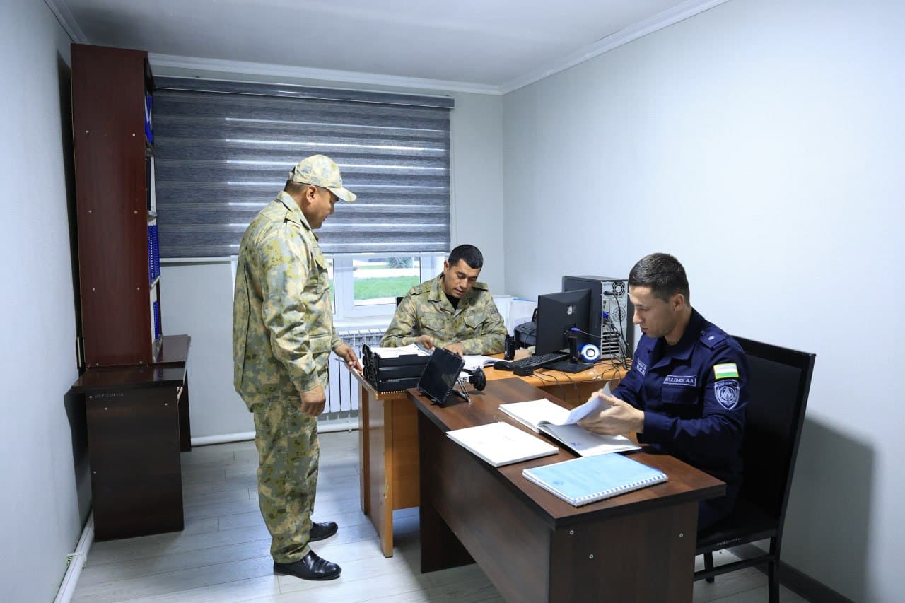 Buxoro viloyati Favqulodda vaziyatlar boshqarmasi mas’ullari tomonidan Buxoro shahar Favqulodda vaziyatlar bo‘limida yong‘in-qutqaruv bo‘linmalarining xizmat faoliyati, xizmat intizomiga rioya etilishi hamda jangovar tayyorgarlik holati o‘rganildi