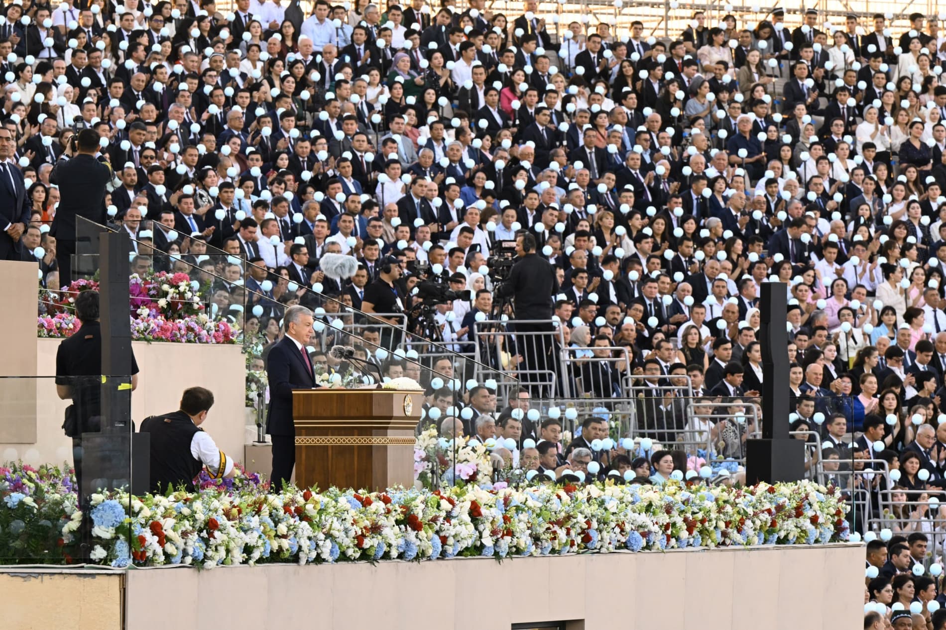 It was noted that amid global climate change, water and environmental issues are becoming increasingly urgent.