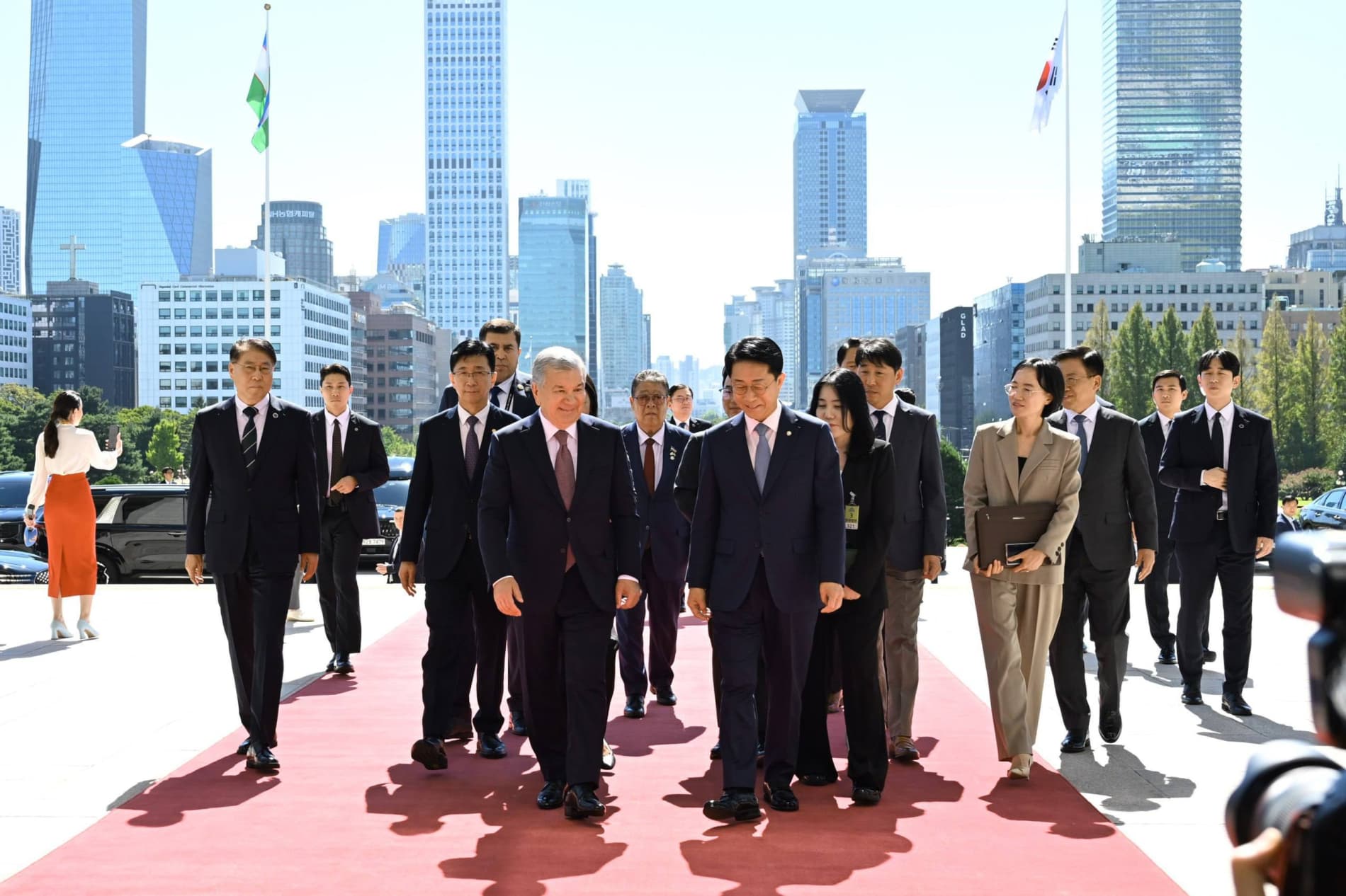 The President of the Republic of Uzbekistan met with the Speaker of the National Assembly of the Republic of Korea