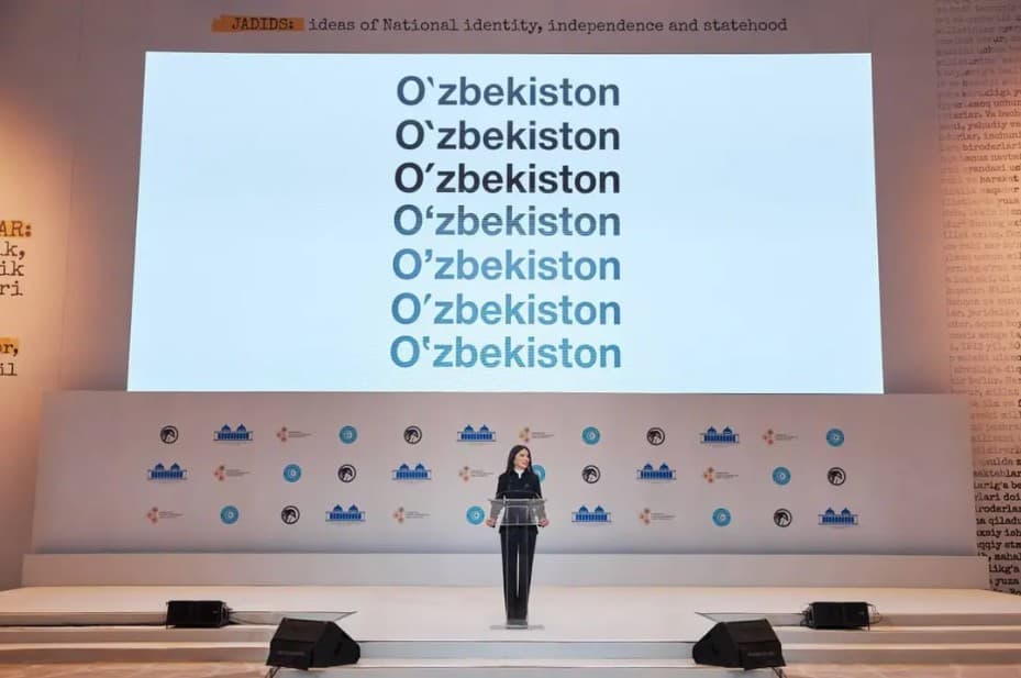 Президент подписал закон о совершенствовании узбекского алфавита на основе латинской графики