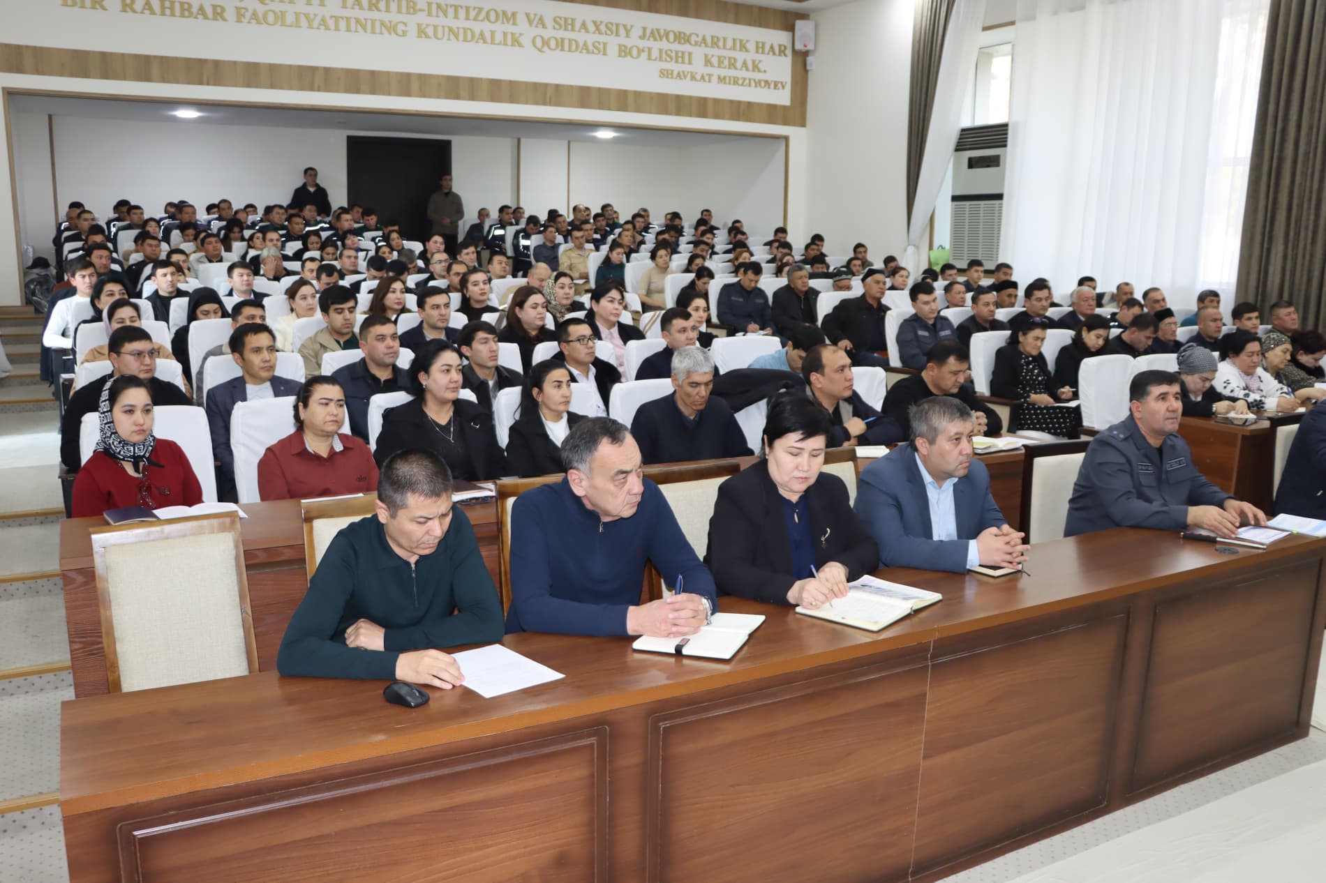 Обсуждены вопросы создания безопасной среды и обеспечения стабильности в махаллях