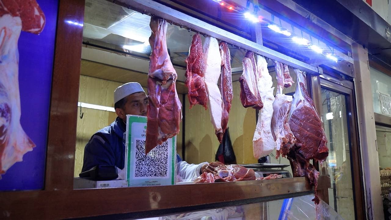 На дехканском рынке «Эски шахар» проходит ярмарка по сниженным ценам, посвящённая месяцу Рамазан