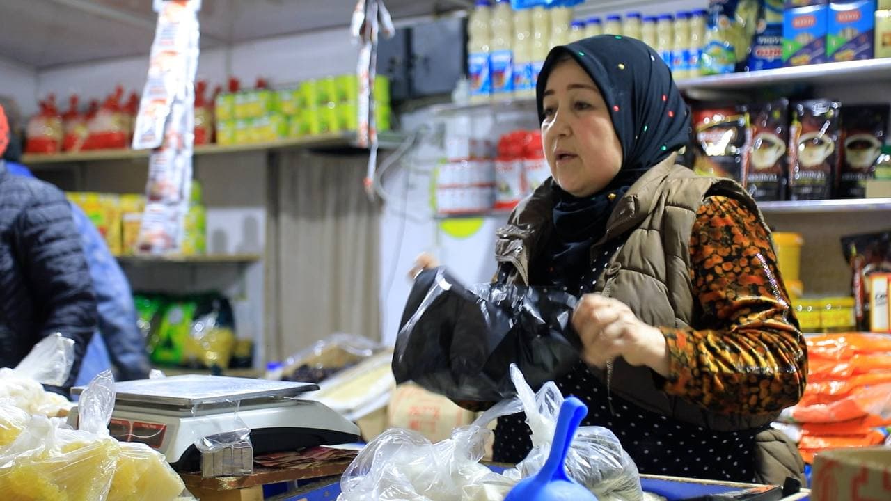 На дехканском рынке «Эски шахар» проходит ярмарка по сниженным ценам, посвящённая месяцу Рамазан