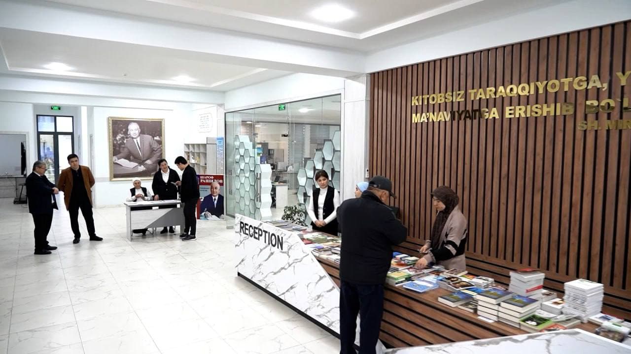 В области проведена духовно-просветительская акция «Читающий государственный служащий»