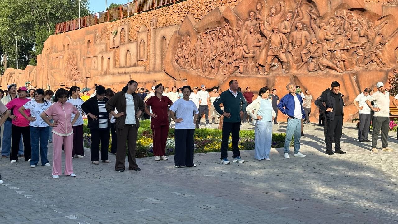 Jizzaxda Salomatlik Bayrami: 5000 Qadam va Barkamollik Sari