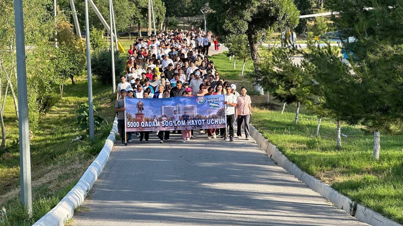 Jizzaxda Salomatlik Bayrami: 5000 Qadam va Barkamollik Sari