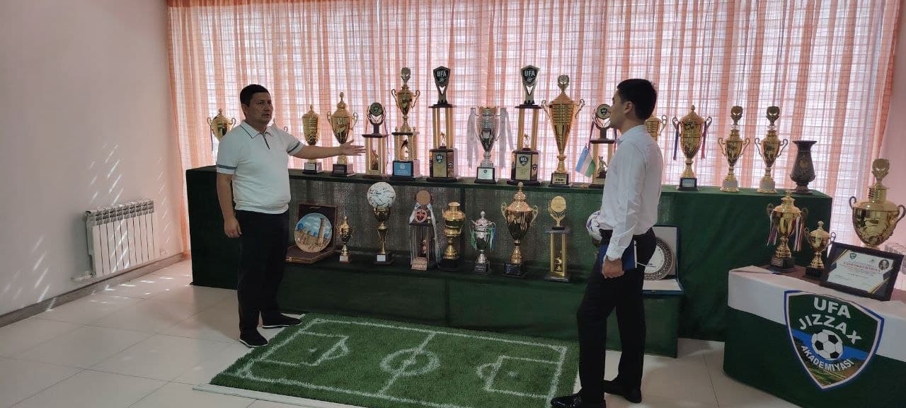 Ma’naviyat va ma’rifat markazi Jizzax shahar bo‘linmasi tomonidan “Jizzax Futbol” akademiyasida ma’naviy-ma’rifiy ishlar bo‘yicha direktor o‘rinbosarining faoliyati o‘rganildi.