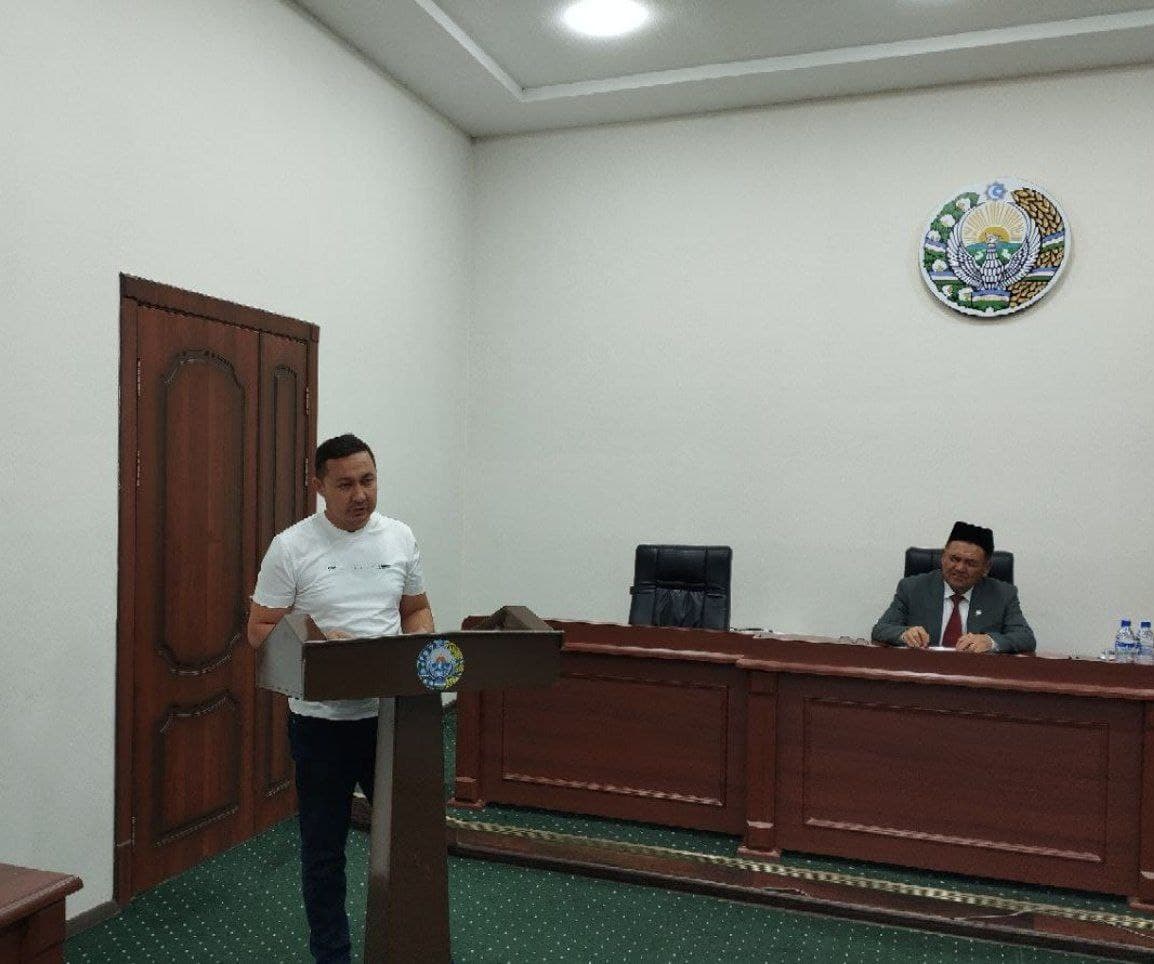 Халқ депутатлари Шароф Рашидов туман Кенгашининг саккизинчи сессияси ўктазилди.