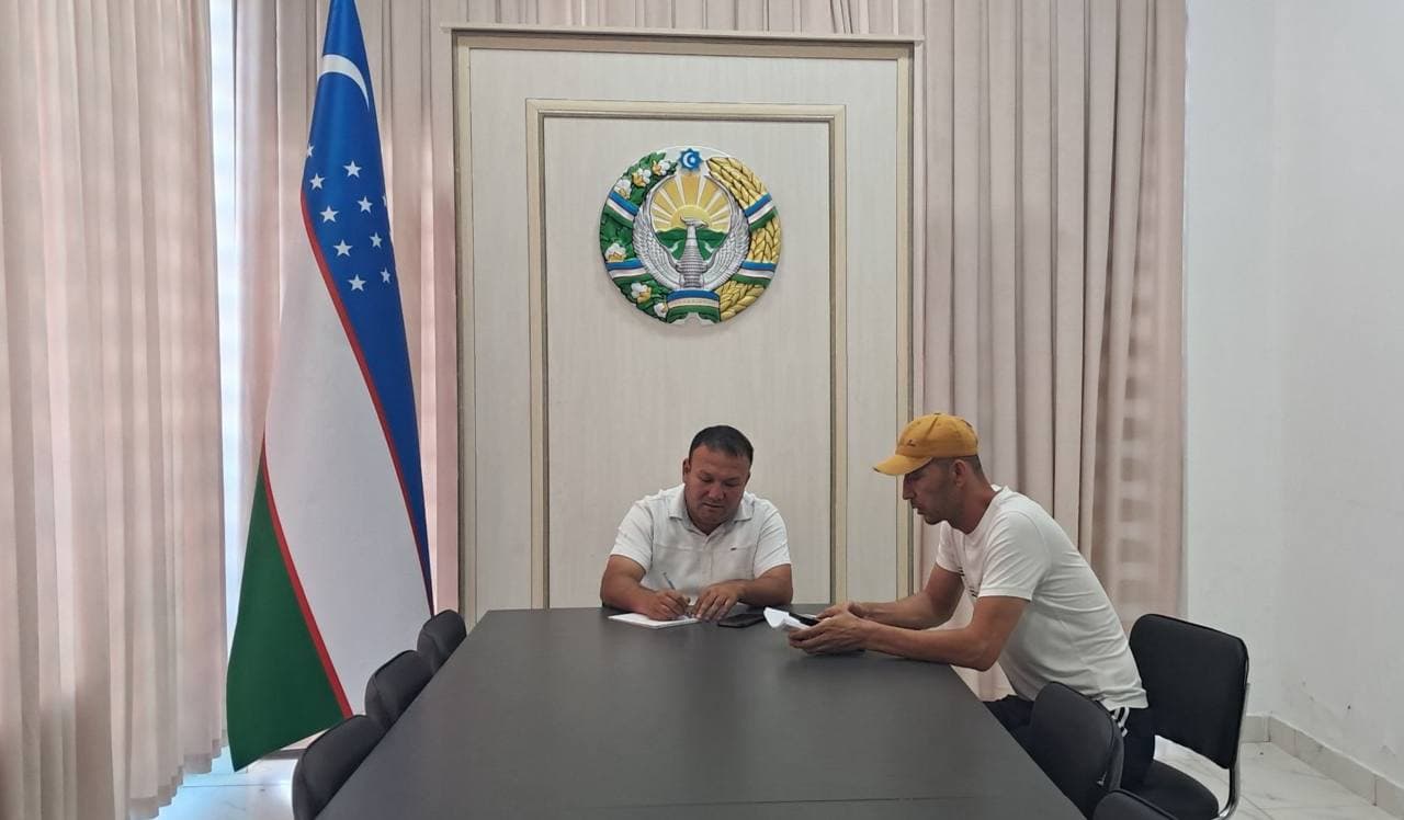 Sharof Rashidov tumanida fuqarolar qabuli o‘tkazilmoqda