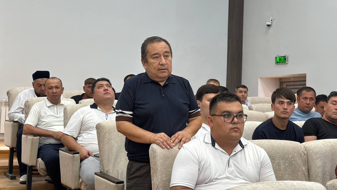 ШАРОФ РАШИДОВ ТУМАНИДА ТАДБИРКОРЛИК ВА АҲОЛИ БАНДЛИГИ МАСАЛАЛАРИГА БАҒИШЛАНГАН ОЧИҚ МУЛОҚОТ ЎТКАЗИЛДИ