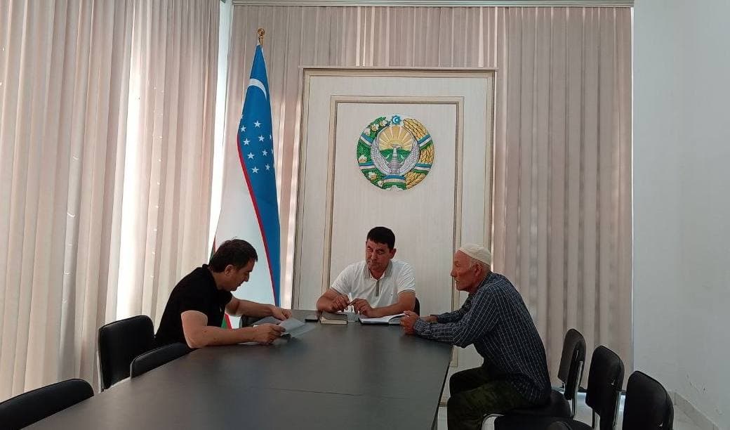 Sharof Rashidov tumanida fuqarolar qabuli o‘tkazilmoqda