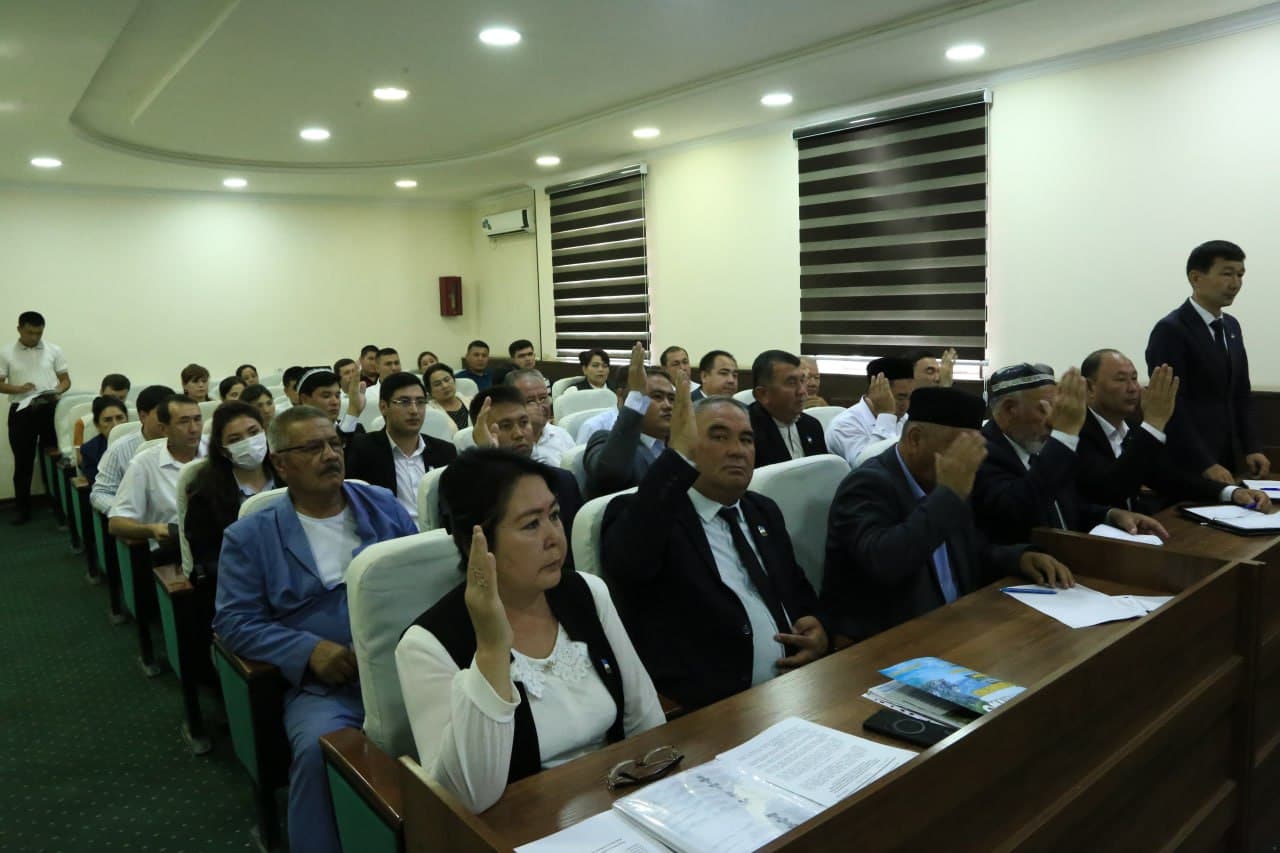 XALQ DEPUTATLARI PAXTAKOR TUMAN KENGASHINING 9-SESSIYASI O‘TKAZILDI