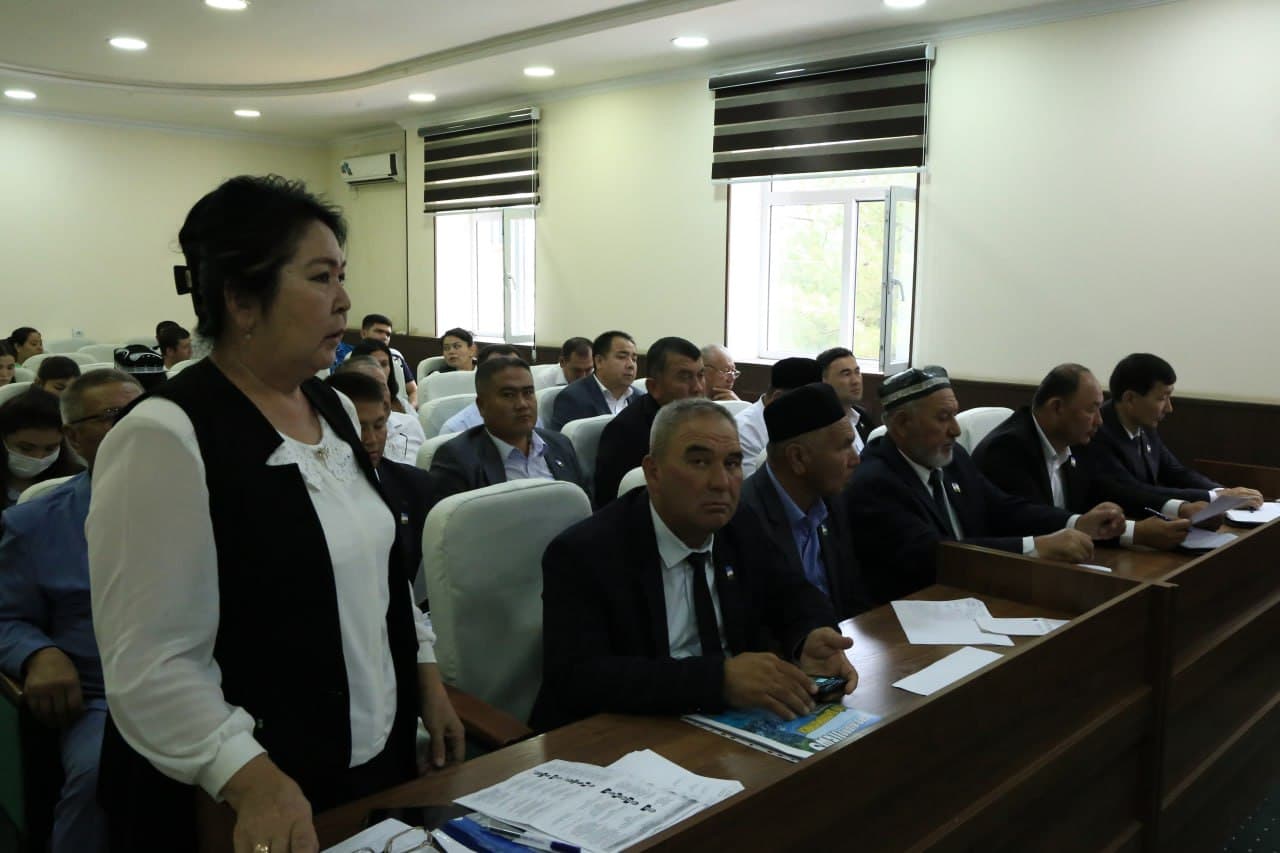 XALQ DEPUTATLARI PAXTAKOR TUMAN KENGASHINING 9-SESSIYASI O‘TKAZILDI