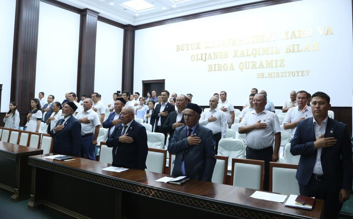 Bugun Xalq deputatlari Paxtakor tuman Kengashining navbatdagi o'n birinchi sessiyasi bo‘lib o‘tdi.
