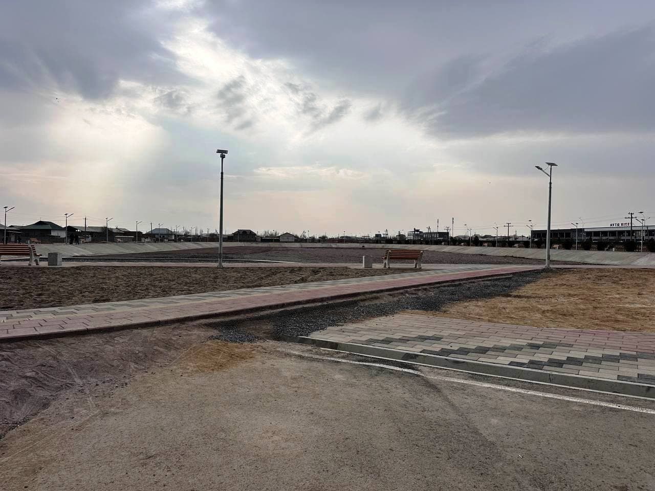 Oltinko‘l mahallasida yangi “Plyaj” dam olish maskani barpo etilmoqda