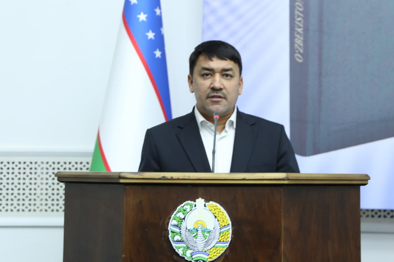 O‘zbekiston Respublikasi Konstitutsiyasining 33 yilligi munosabati bilan Paxtakor tumani hokimi Abduvoxidov Xusan Bo'lltakovichning bayram tabrigi.