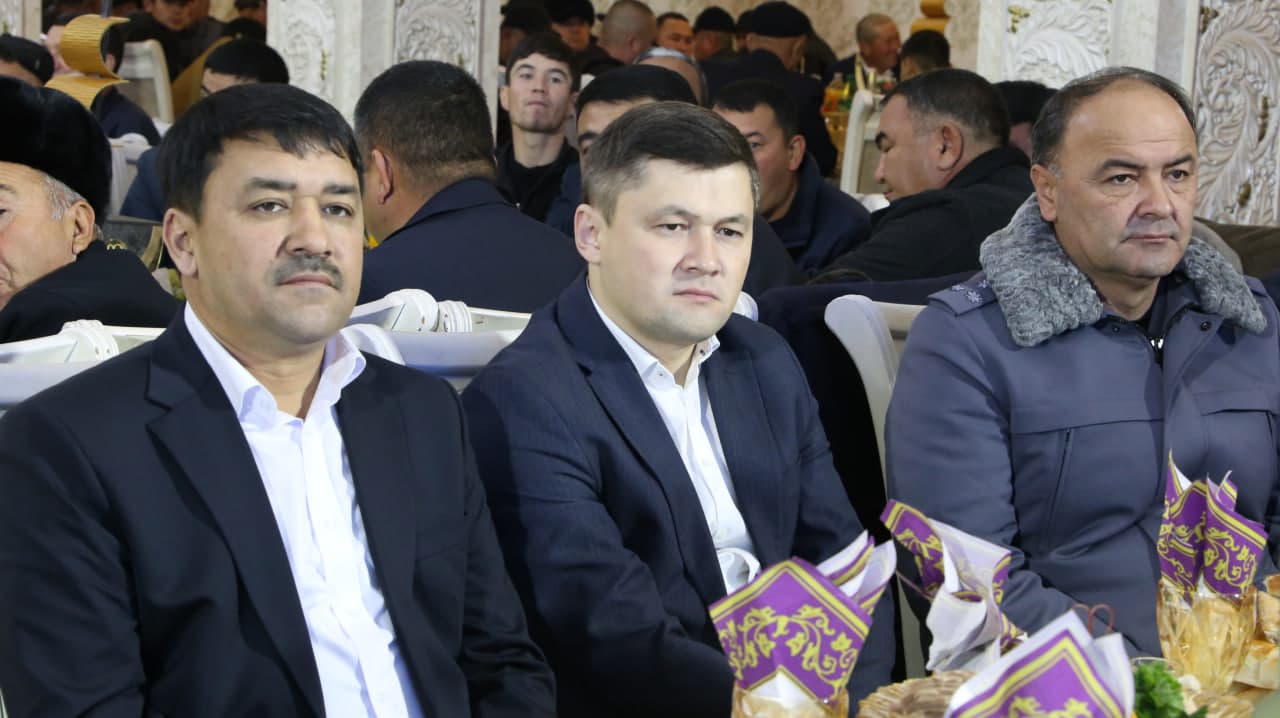 Paxtakor tumanida Qishloq xo‘jaligi xodimlari kuni munosabati bilan tantanali bayram tadbiri tashkil etildi. 🌾