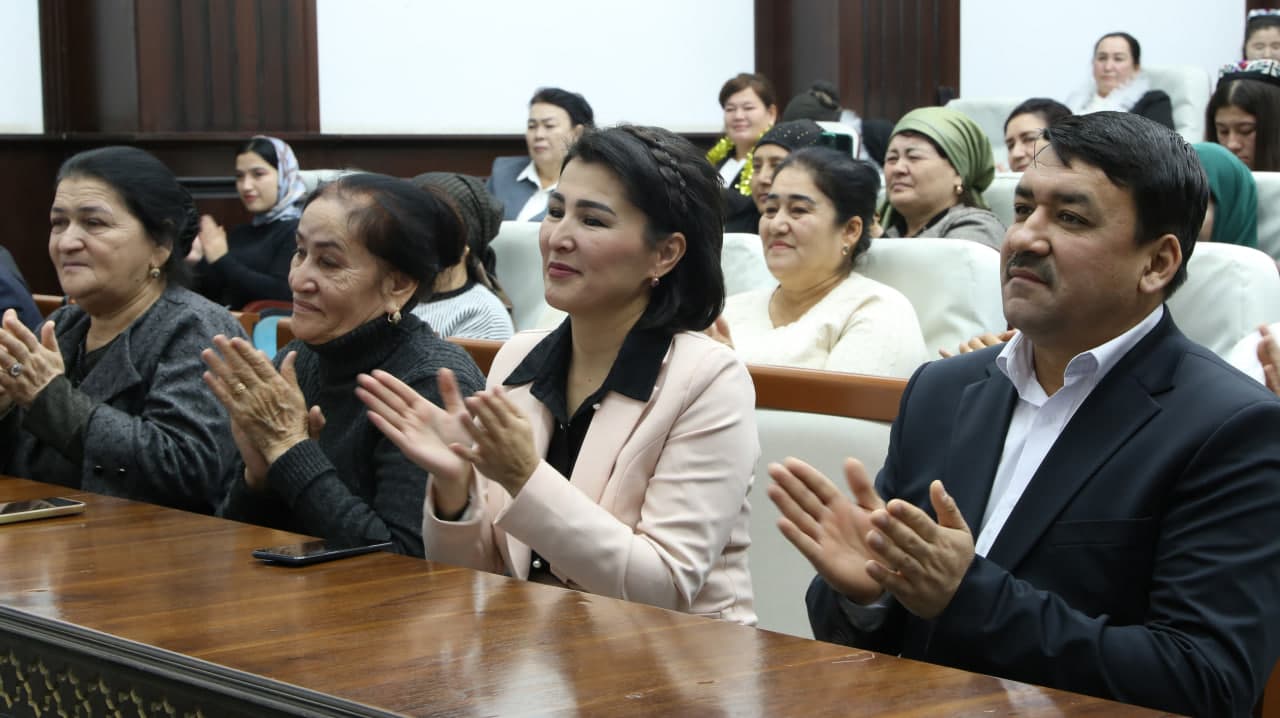 Paxtakor tumanida “Yil sarhisobi” tadbiri o‘tkazildi