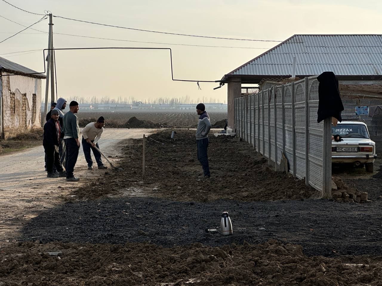 Olmazor mahallasida fuqarolar murojaatlari amaliy yechim topmoqda