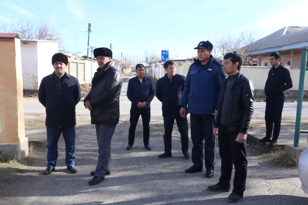 Paxtakor tumani rahbarlari hududlarda o‘rganish ishlarini olib borishdi