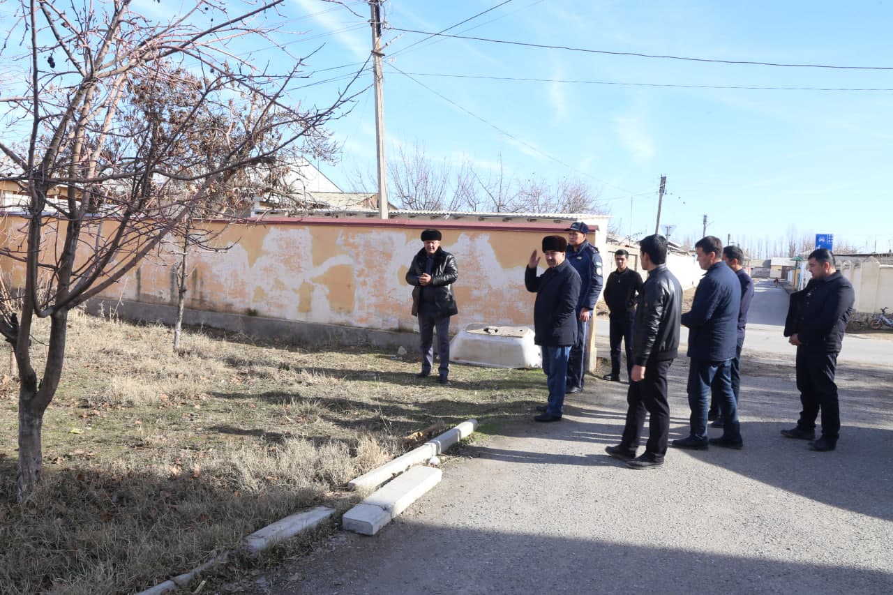 Paxtakor tumani rahbarlari hududlarda o‘rganish ishlarini olib borishdi