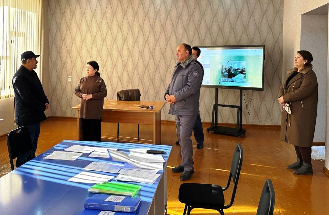 Tuman rahbarlari 2-sonli texnikumida bo'lishdi