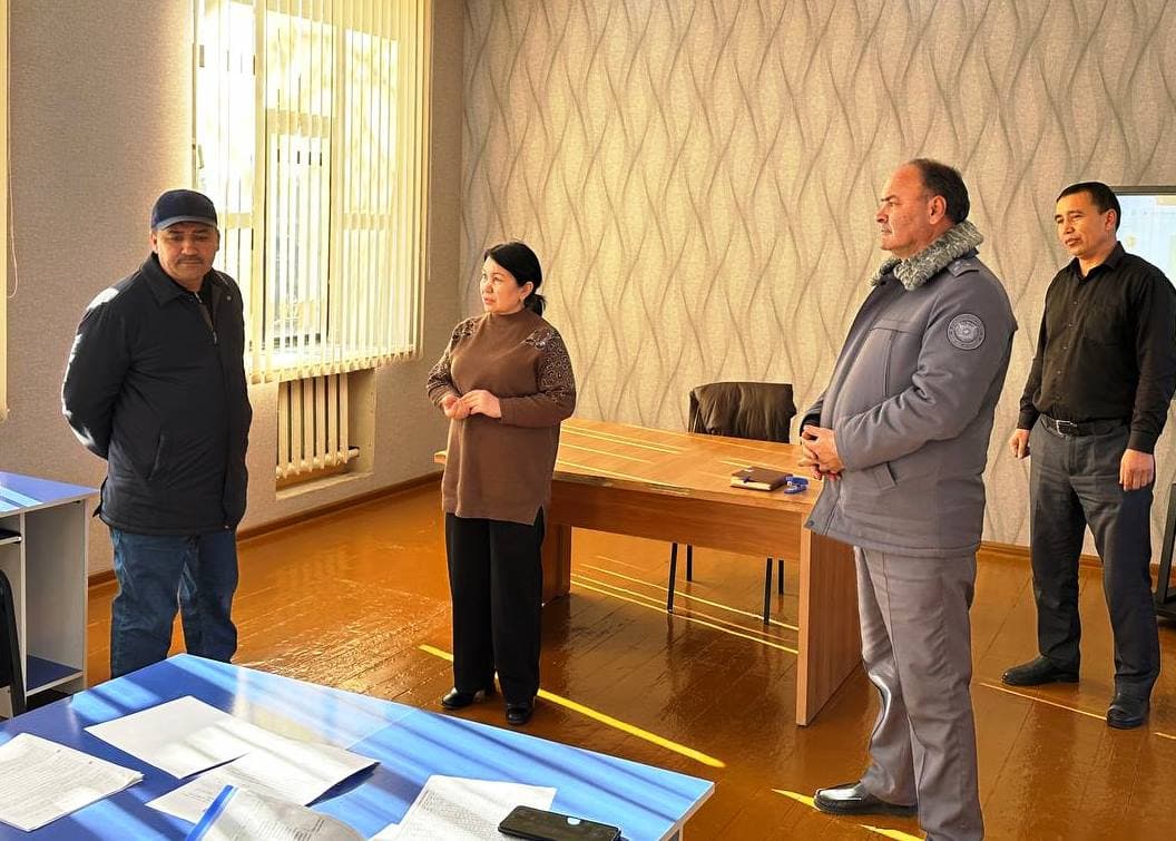 Tuman rahbarlari 2-sonli texnikumida bo'lishdi