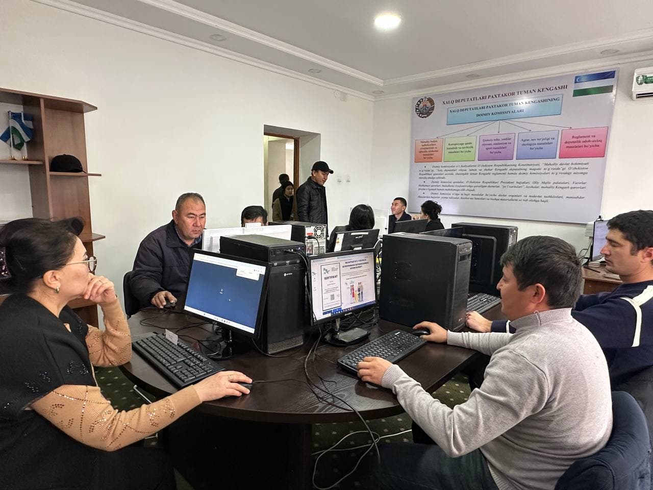 Paxtakor tumanida bu jarayon ertalabdan boshlab tashkiliy jihatdan yo‘lga qo‘yildi.