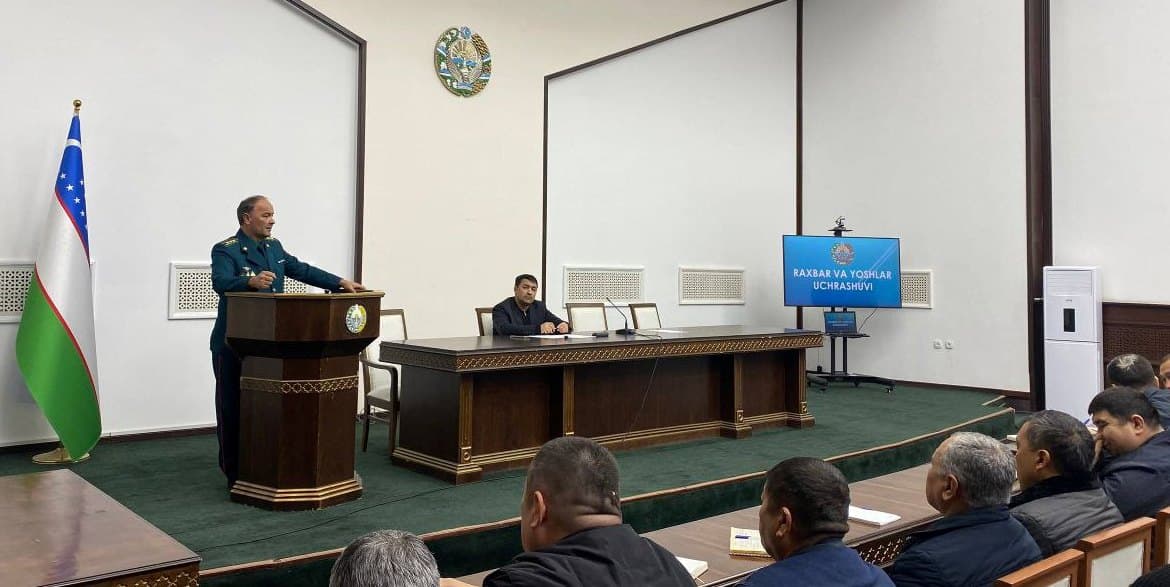 Paxtakor tumanida “RAHBAR VA YOSHLAR” uchrashuvi bo‘lib o‘tdi