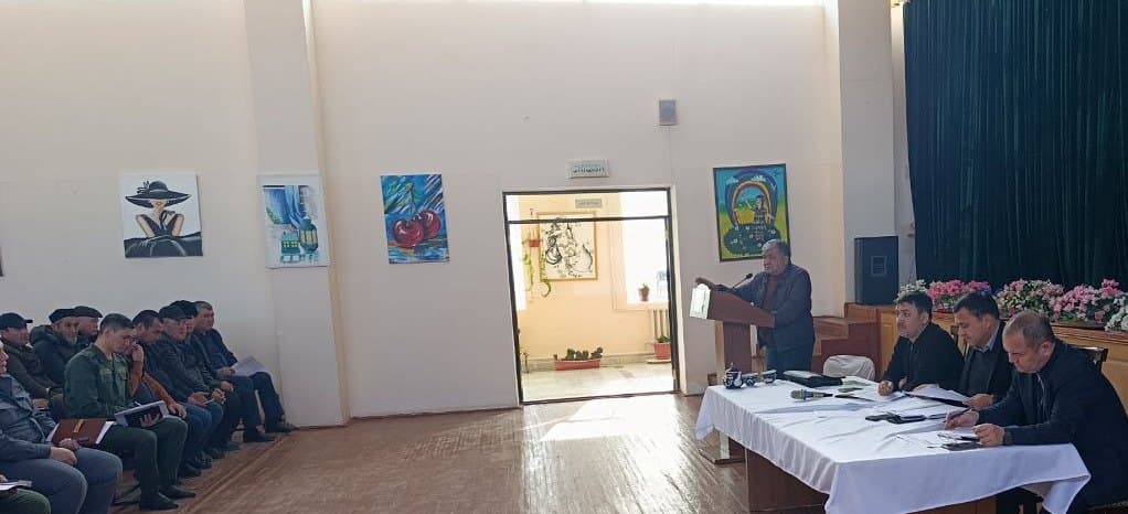 Paxtakor tumanida qishloq xo‘jaligi masalalariga bag‘ishlangan yig‘ilish o‘tkazildi