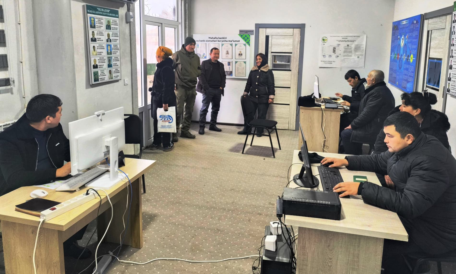 Paxtakor tumani mahalla binolarida tashkil etilgan aholini va qishloq xo‘jaligini ro‘yxatga olish shtablarida ishlar qizg‘in davom etmoqda!