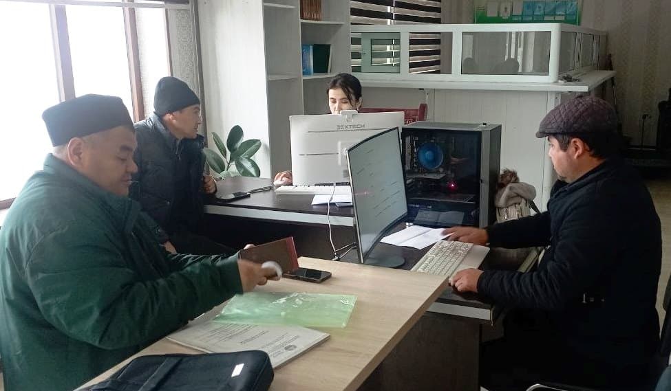 Paxtakor tumani mahalla binolarida tashkil etilgan aholini va qishloq xo‘jaligini ro‘yxatga olish shtablarida ishlar qizg‘in davom etmoqda!