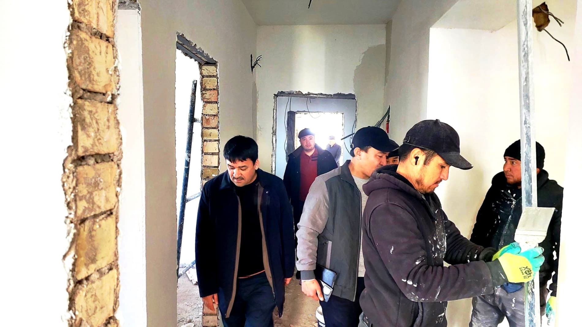 Paxtakor tumanida zamonaviy uy-joylar qurilishi izchil davom etmoqda