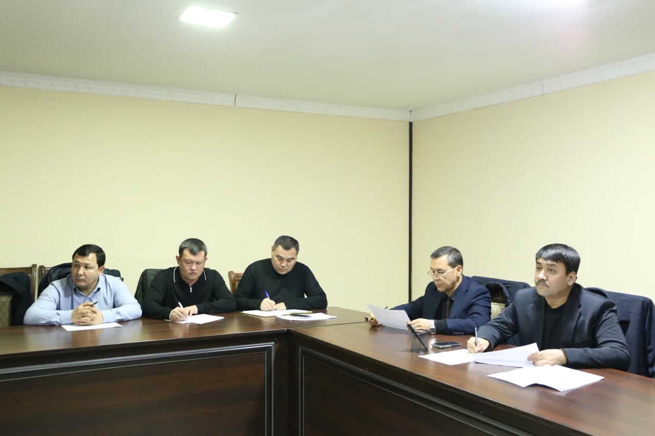 Paxtakor tumanida qishloq xo‘jaligi masalalariga bag‘ishlangan yig‘ilish bo‘lib o‘tdi