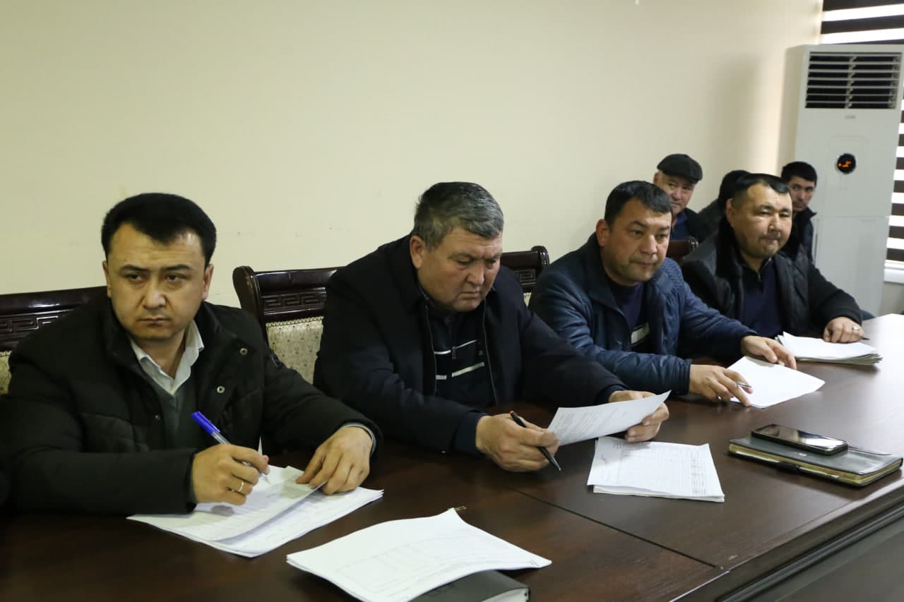 Paxtakor tumanida qishloq xo‘jaligi masalalariga bag‘ishlangan yig‘ilish bo‘lib o‘tdi