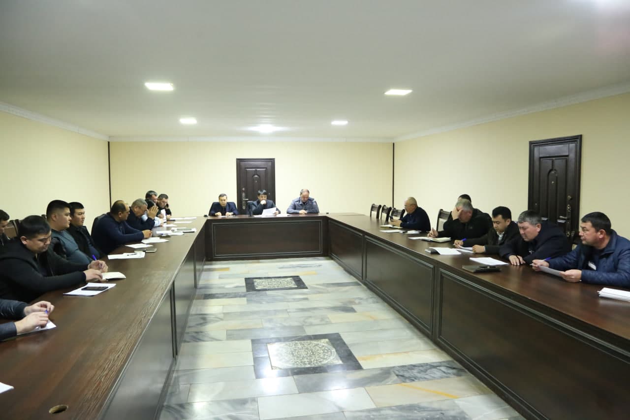 Paxtakor tumanida qishloq xo‘jaligi masalalariga bag‘ishlangan yig‘ilish bo‘lib o‘tdi