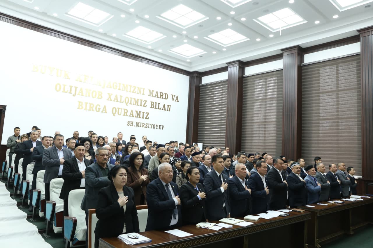 Xalq deputatlari Paxtakor tumani Kengashining yettinchi chaqiriq yigirma birinchi sessiyasi bo‘lib o‘tdi.