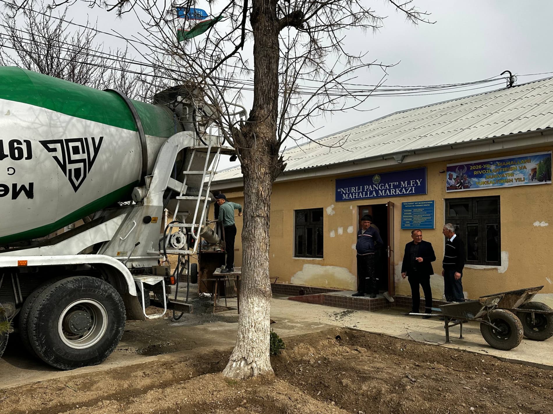 Paxtakor tumanida obodonlashtirish ishlari davom etmoqda