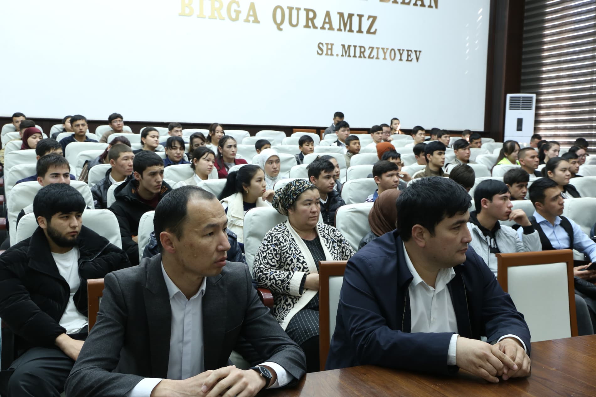 Yoshlar bilan muloqot – kelajakka sarmoya