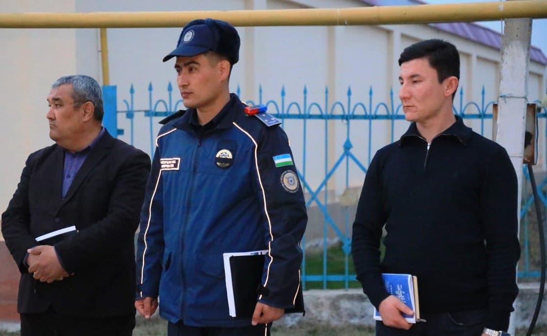 Jizzax viloyati IIB boshligʻi Paxtakor tumanida jamoat xavfsizligini taʼminlash borasida amalga oshirilayotgan ishlar bilan tanishdi.