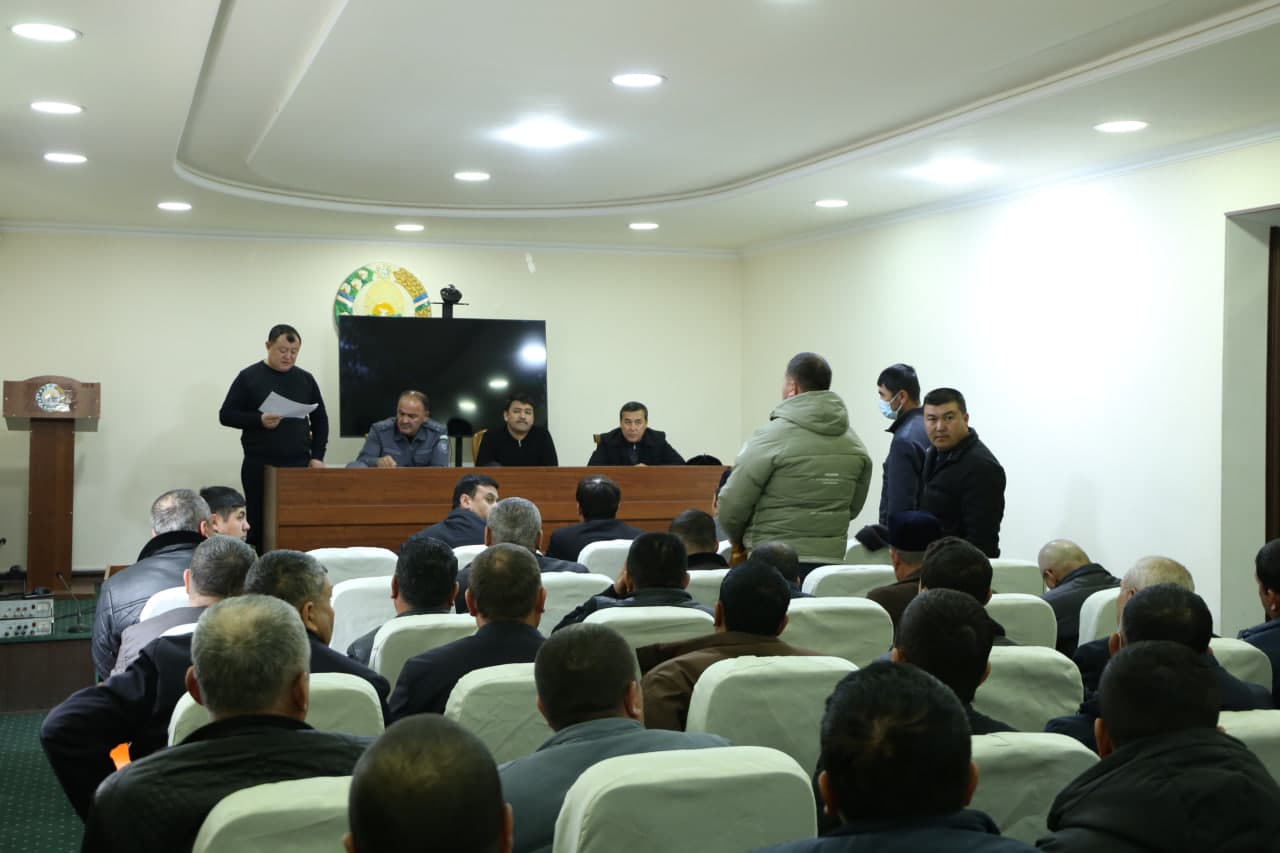 Paxtakor tumanida qishloq xo‘jaligi masalalari yuzasidan tanqidiy yig‘ilish o‘tkazildi