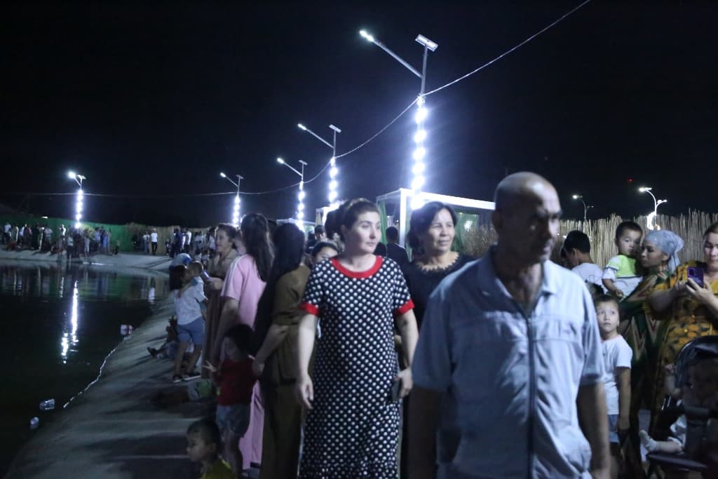 Paxtakor tumanida Yoshlar kuni munosabati bilan bayram konserti tashkil etildi