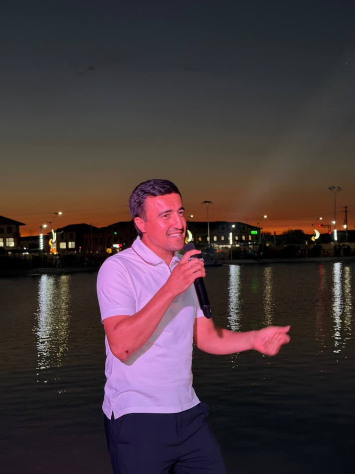 Paxtakor tumanida Yoshlar kuni munosabati bilan bayram konserti tashkil etildi