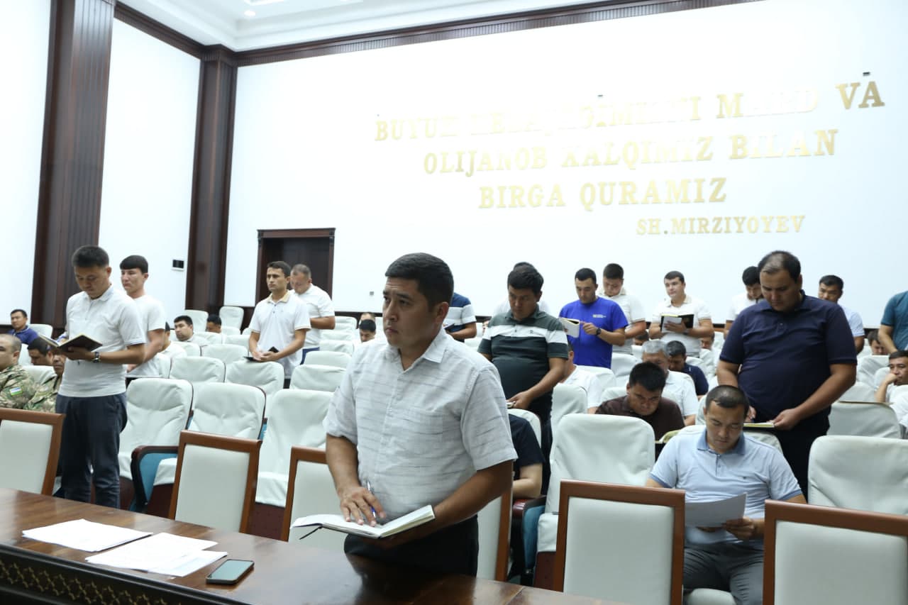 Paxtakor tumanida yoshlar bandligi masalasida yig'ilish tashkil etildi