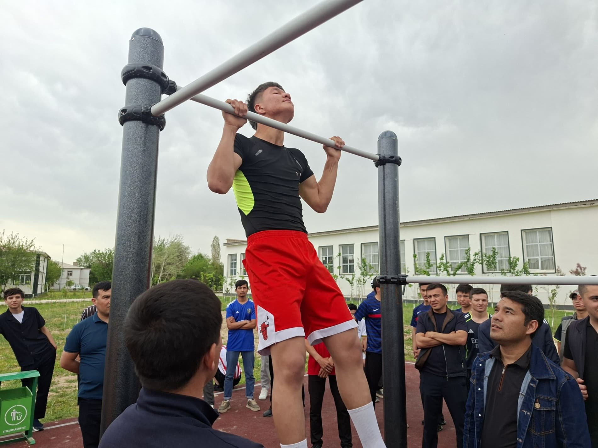 “Шижоат ва ғайрат” ҳарбий-спорт мусобақасининг туман босқичи юқори савияда ташкил этилди