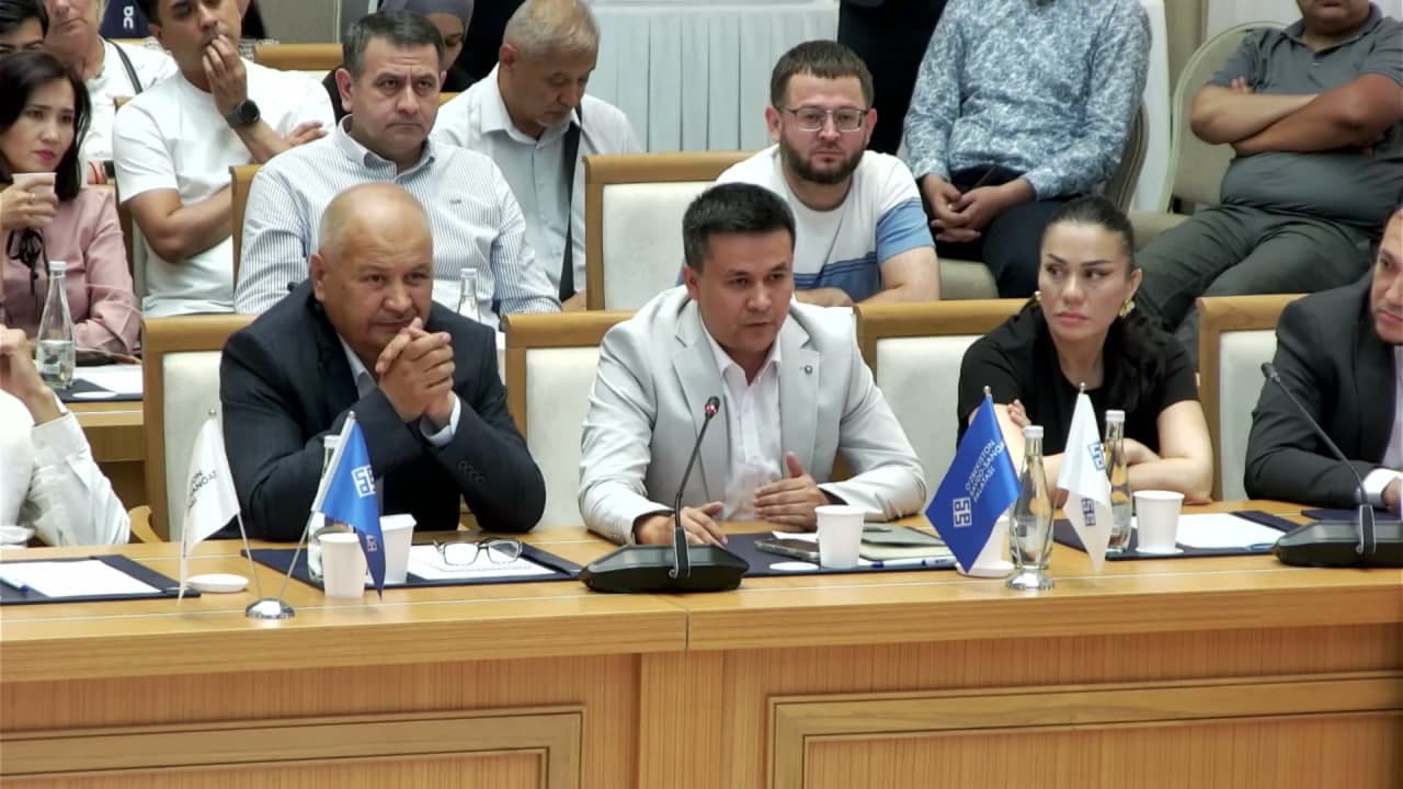 SAVDO-SANOAT PALATASIDA TADBIRKORLAR BILAN OCHIQ MULOQOT BO‘LIB O‘TDI