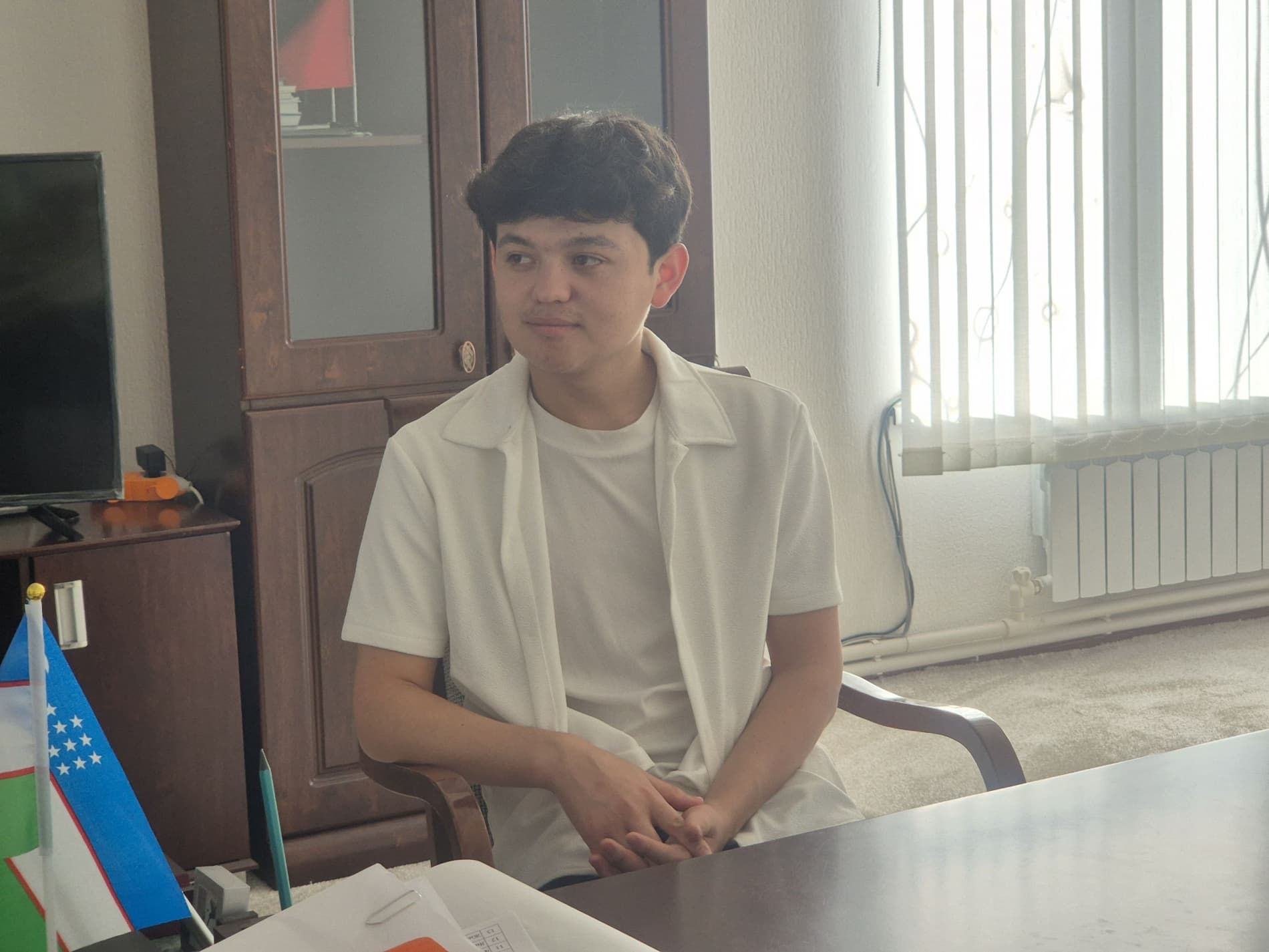 Arnasoy tumani hokimi AQShda tahsil olayotgan yosh bilan uchrashdi