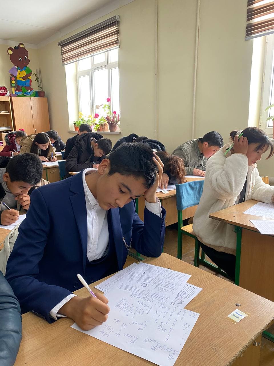 AL-XORAZMIY NOMIDAGI ANIQ VA TABIIY FANLAR OLIMPIADASINING TUMAN BOSQICHIGA START BERILDI